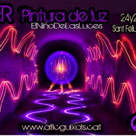 Taller de pintura amb llum (Light painting)