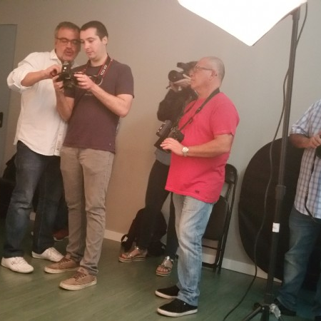 Taller d'iniciació a la fotografia d'estudi.