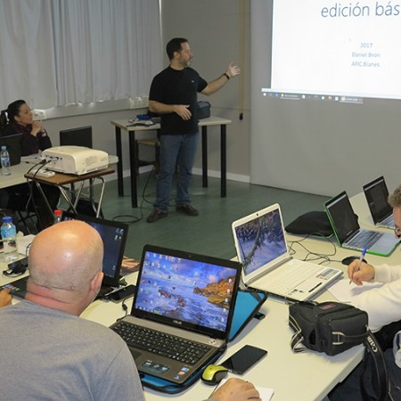 Acaba el taller de revelat raw.