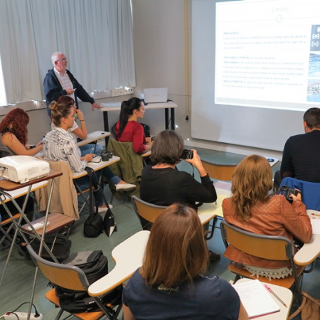 Comença el curs d'iniciació a la fotografia.