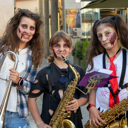 ​AFIC Present a la II Zombie Walk del "Costa Brava Internacional Film Fest".